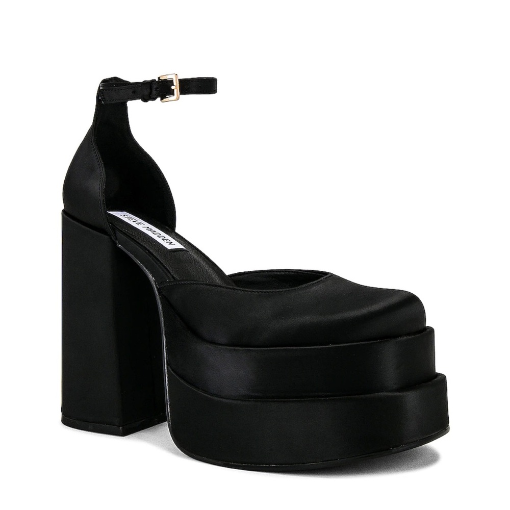 Steve Madden Charlize Platform in Black